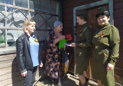 Поздравляем тружеников тыла