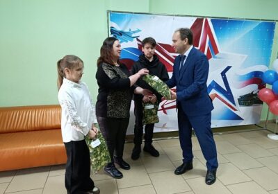 Встреча за чашкой чая